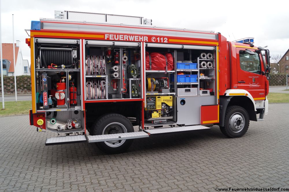 01 TLF3000 01 Feuerwehr Korschenbroich (39)
